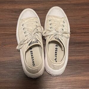 Converse Cream Canvas Sneakers Size 9 Memory Foam Platforms